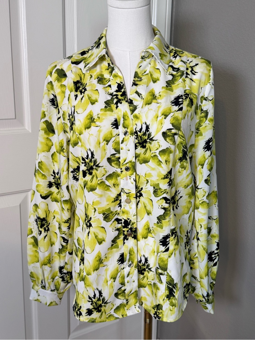 Anne Klein Lime Green and White Floral Button-Down Shirt